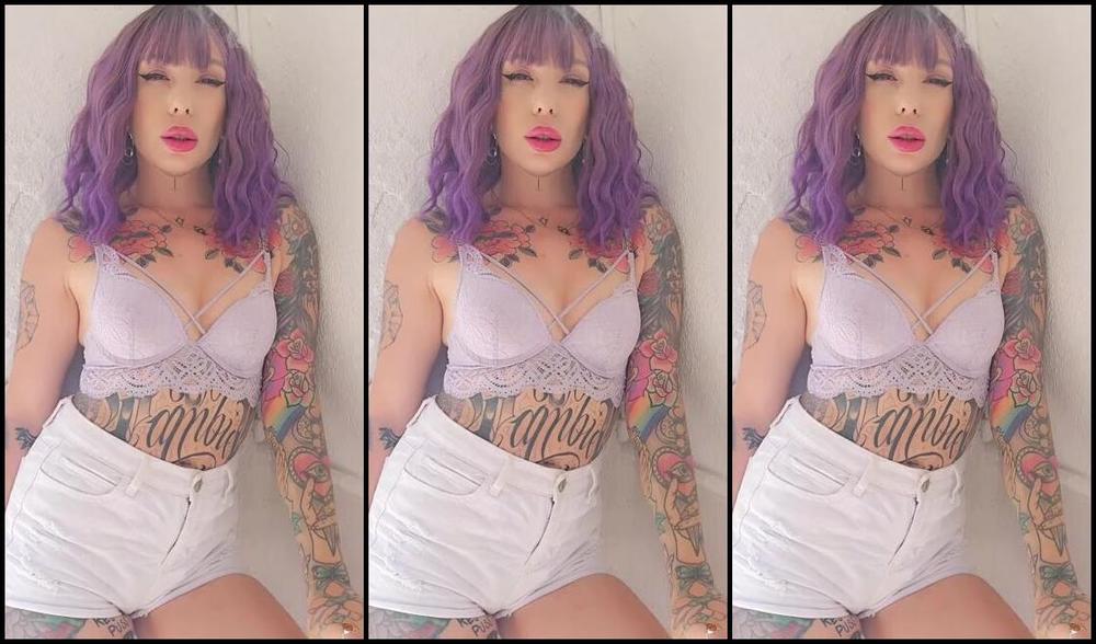 Queen Kinkerbell Nicknamed Kinkerbell23 Onlyfans A Quick Cigarette After A Busy Morning Decorating Finally Ive Finished Painting I Cant Wait Wve