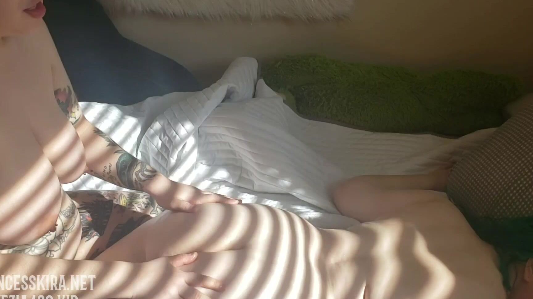 Prlncessklra Sunlit Lesbian Oil Play