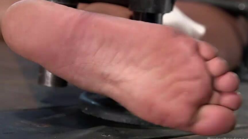 "Chanell Heart, The Pope (JP)" Domination, Ebony, Bondage, Hardcore, BDSM May 8, 2015 - Chanell Heart SiteRip