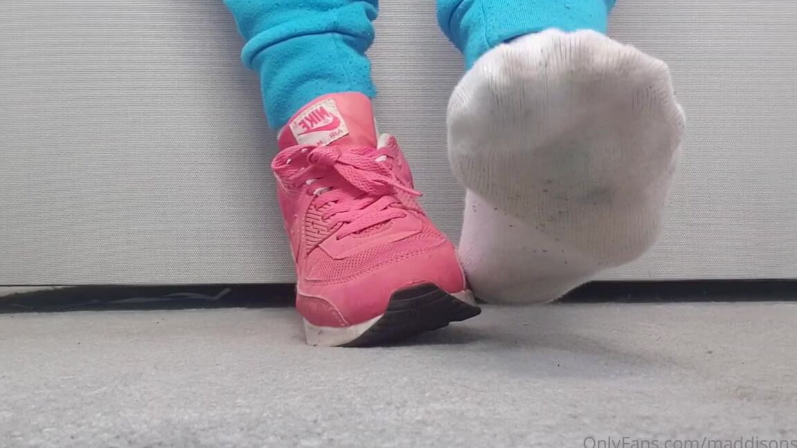 Maddison Spoilt Nicknamed Maddisonspoilt Onlyfans Your Need The Sound On For This One