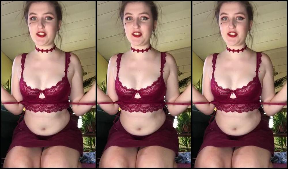 Delilah Nicknamed Footiesfeets Onlyfans A Bunch Of Fetishes In One Video Hell Yeah Let Me Know What You Re Into Below Or Just Admire Me Fro