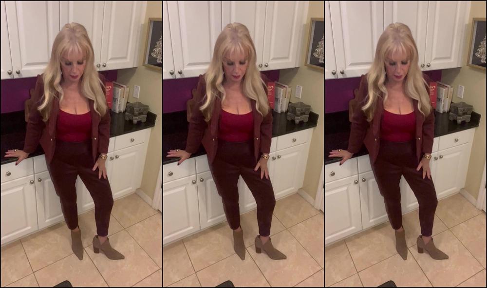 Avbgilfgoddess Mixing Up An Aperol Pomegranite Spritzer If You