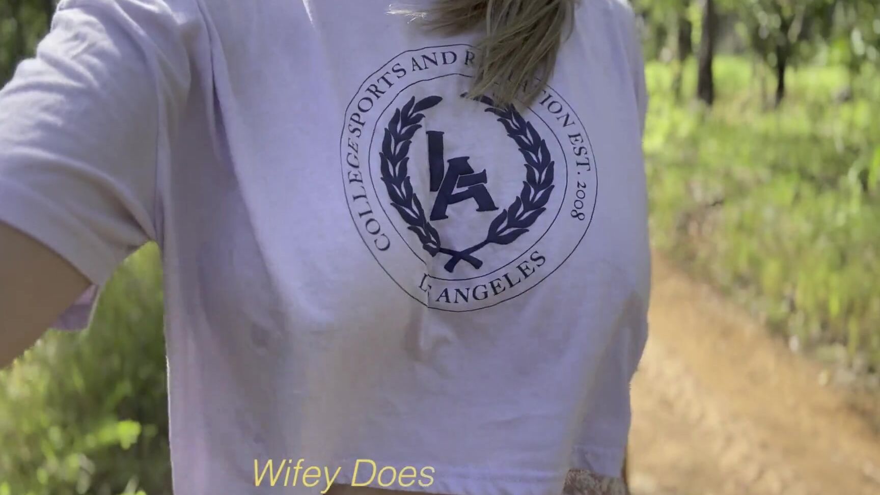 wifeydoes public milf in short crop top big tit public flashing Pornhub