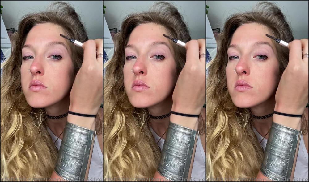 Theperfectmistress Putting On Some Makeup