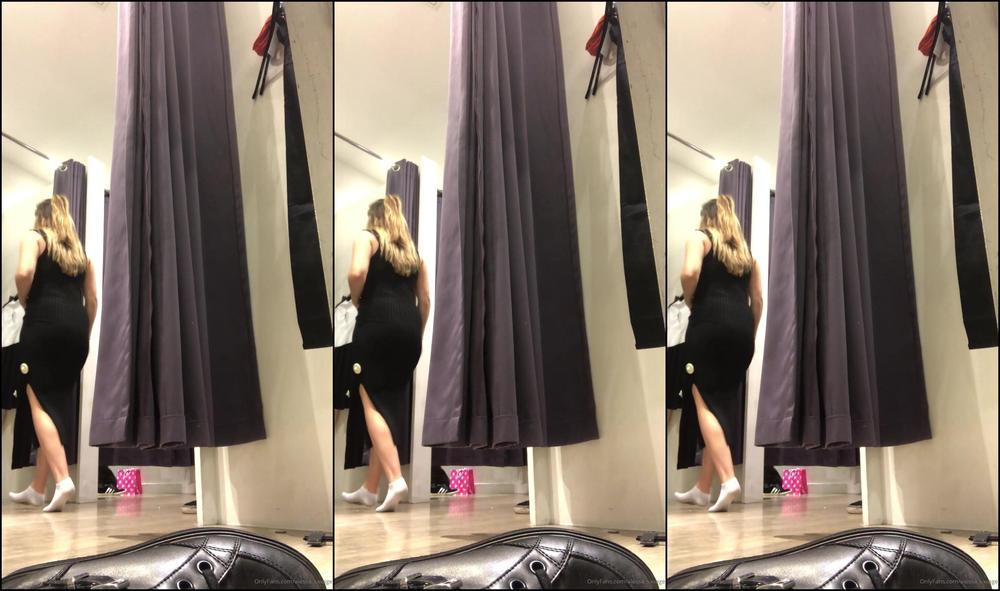 Alessa Savage Video Trying On Jeans In The Dressing Room