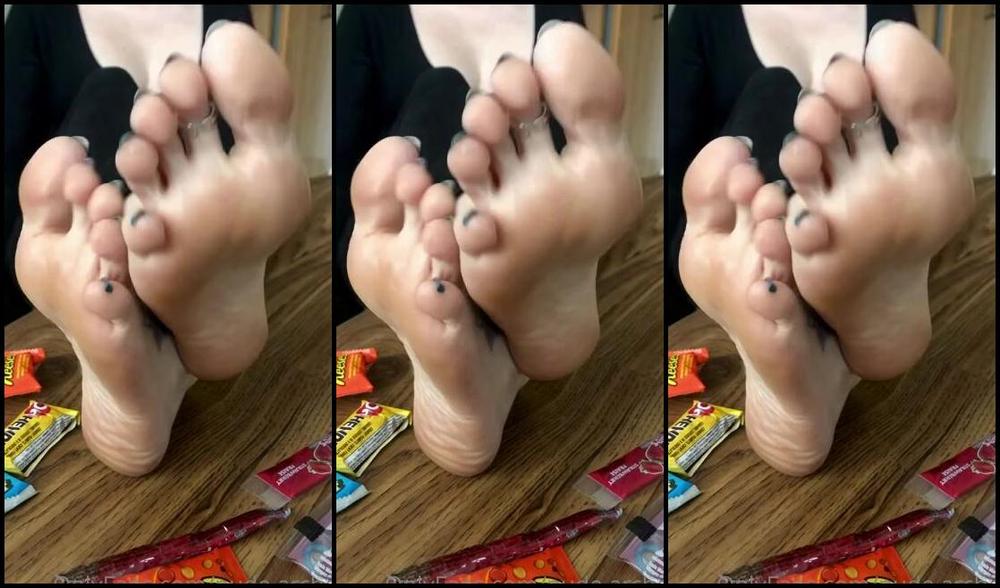 Nude Arches Nicknamed Nude Arches 10 31 2022 Onlyfans Video You Can Have Some Sweet Treats