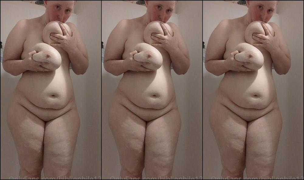 Bibliophile120 2955002470 07 25 2023 It Would Be Better If You Were In The Shower With Me So You Could Suck