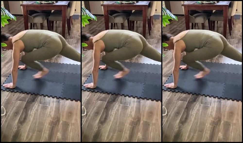 Lezlyan Nicknamed La Little Dancer Feet Onlyfans I Know It Might Seem Like Im Just Stretching But In Reality Im Totally Flaunting