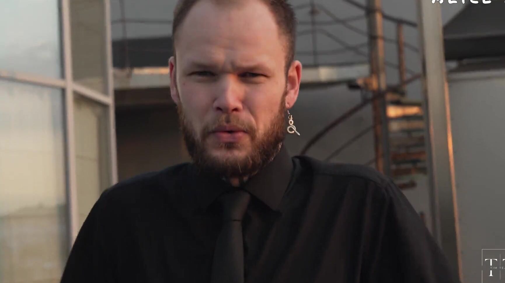 Alice XO On a date with a girlfriend Alice Xo, fucked a lustful waitress and a girlfriend too Pornhub