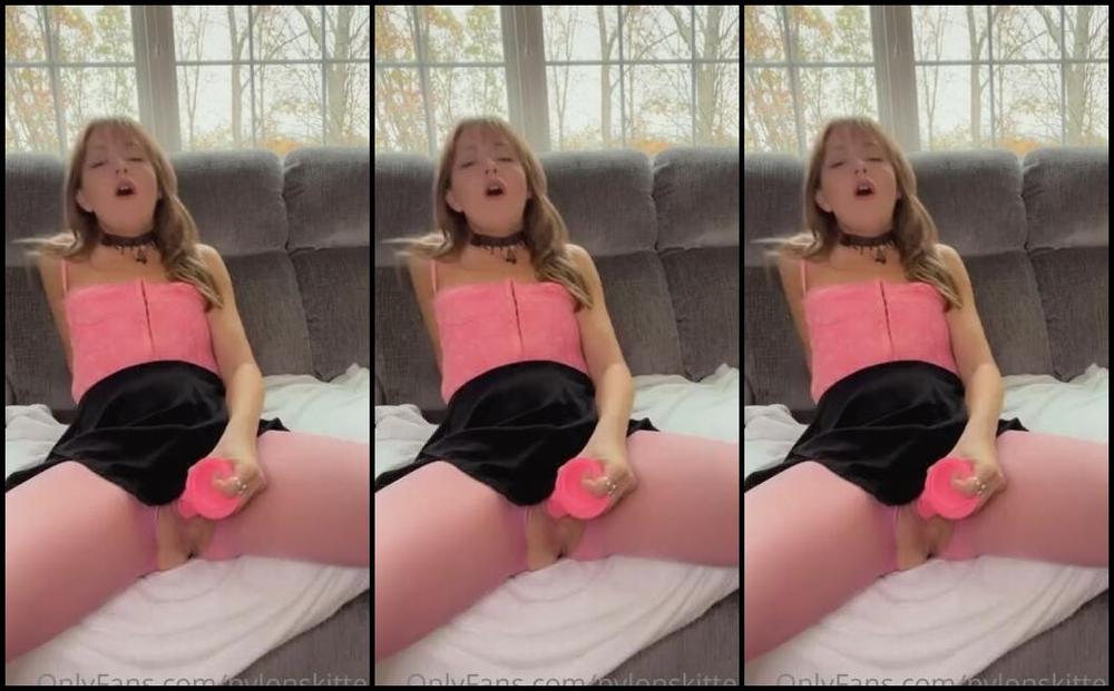 Nylonskitten Nicknamed Nylonskitten 11 10 2022 Onlyfans Video Maybe You Like It Better When My Heels Come Off Also After Filming My Ppv