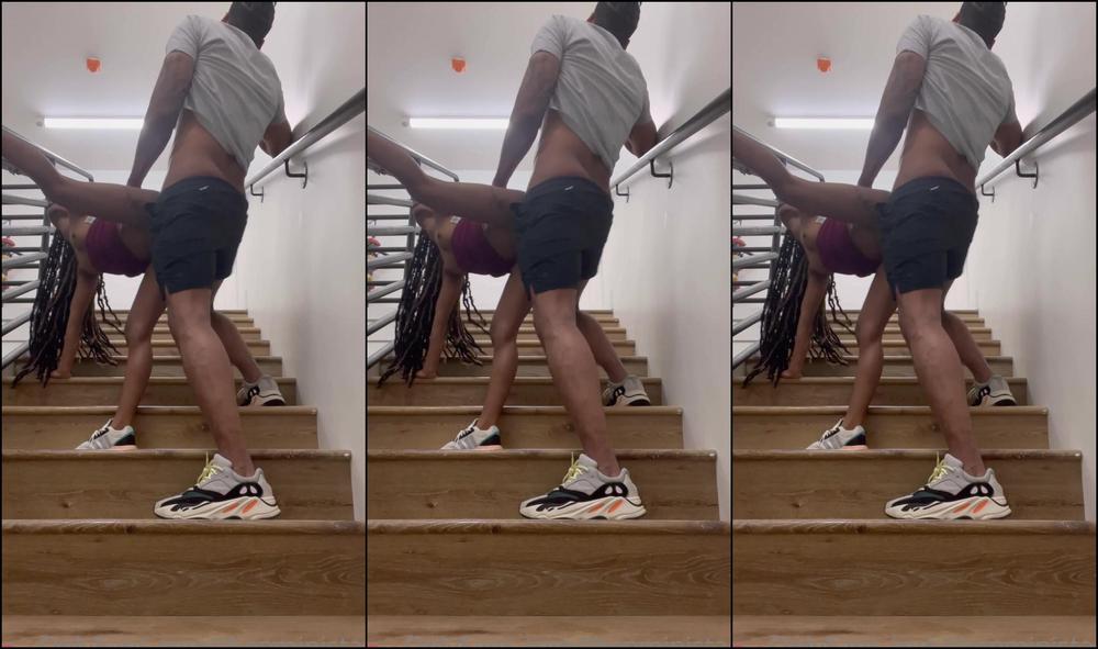 theeministalli-09-03-2021-2050206613-letmeseezaddy2x-and-i-love-doing-crazy-shit-