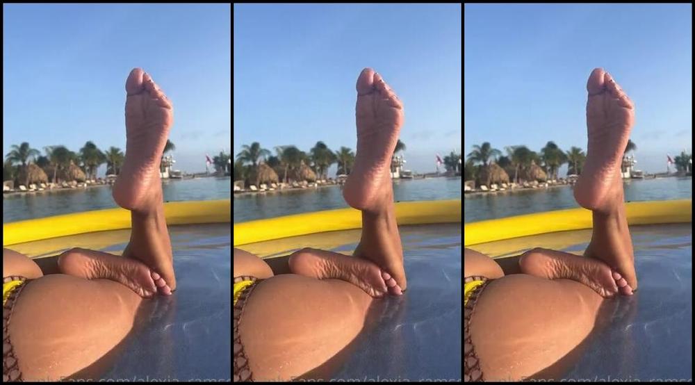 Alexia Ramsey Onlyfans Any Small Booty And Soles Pose Lovers Here Spending 8 Days In Curacao I M On Vacation But I Ll