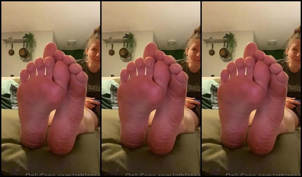 Athletoes Nicknamed Athletoes Onlyfans It S Friday Night And I Feel Alright I M Terrible At These Games But They Are