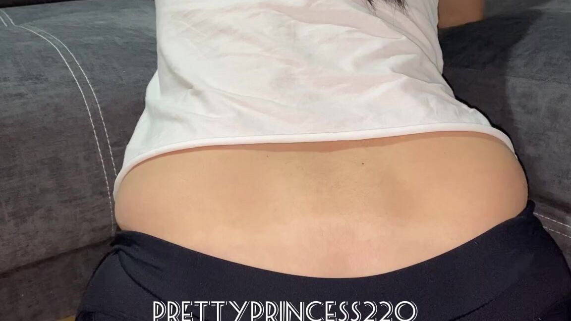 Prettyprincess220 01 31 2023 Onlyfans Video Farting From Very Close To The Phone So You Can Hear It Very Well Just Like