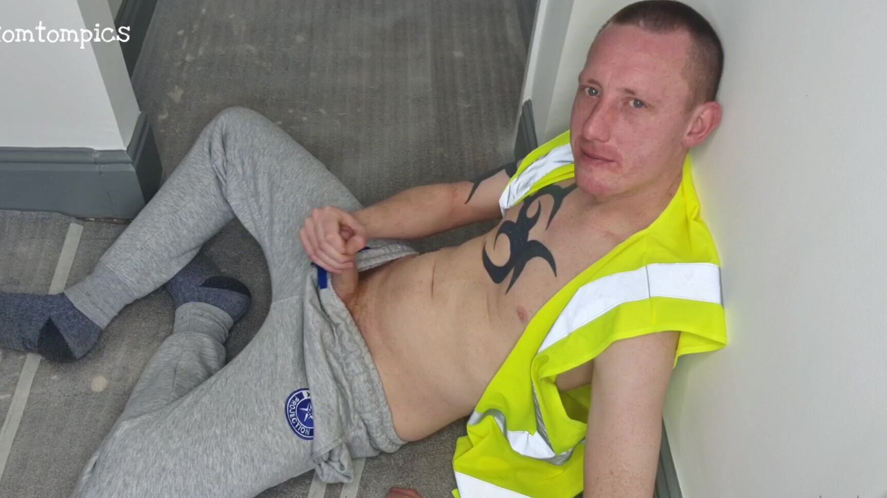Tomtompics Hi Viz Grey Trackies Wank Mins