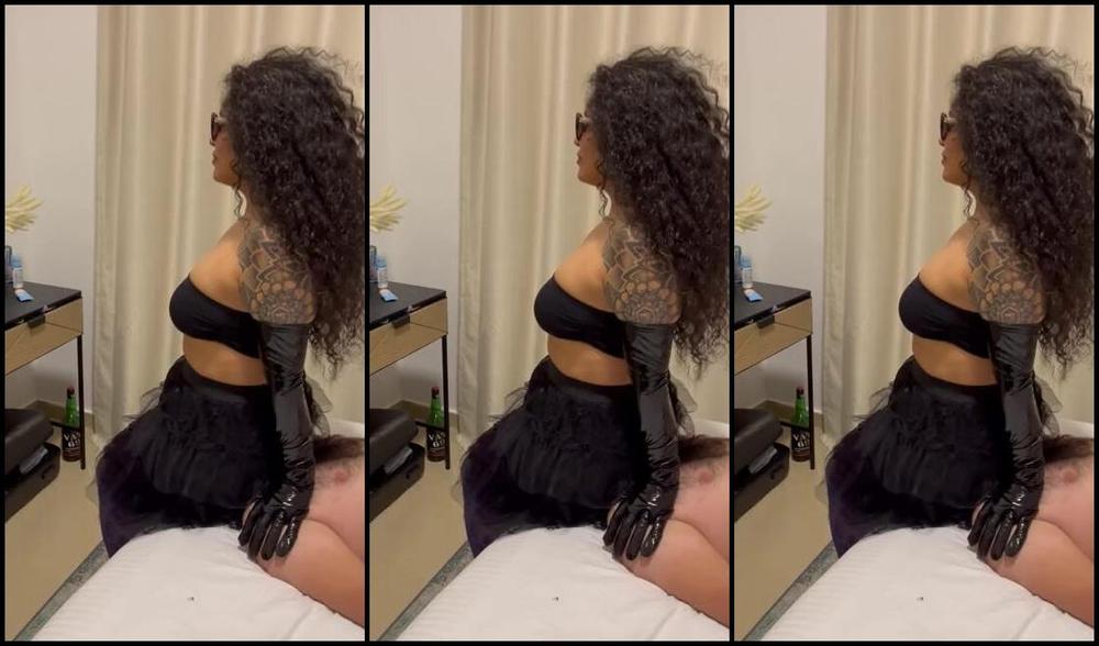 Cicili Kiyafetlerimle Facesitting Yapiyorum Goddess Inannap