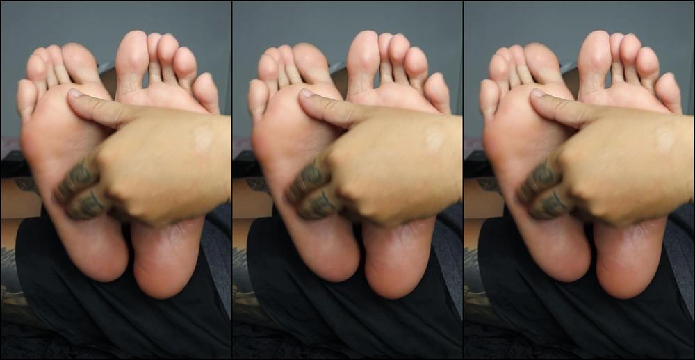 pilifeetnas 2023 04 29_at_16 12 fansly fansly