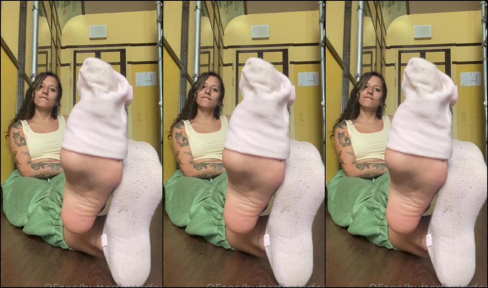 Fetishemmabff 2460354579 05 19 2022 If You Pay Attention You Will Hear A Woman Moaning In The Background Anyway Greetings