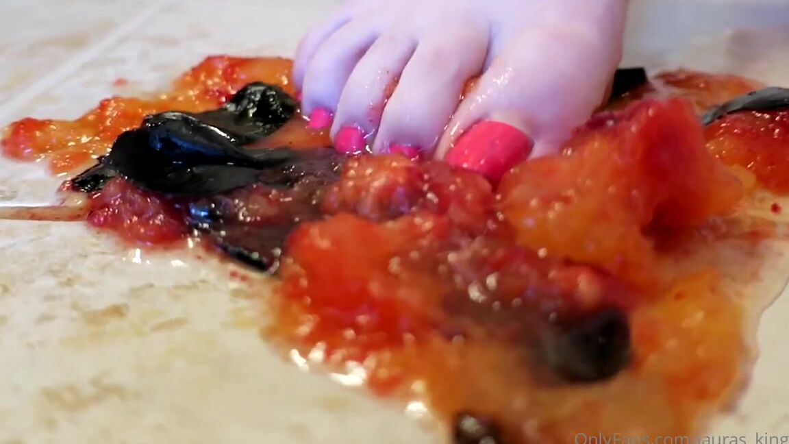 Lalalaura Nicknamed Lauras Kingdom 07 08 2024 Onlyfans Video Lauras Juicy Plum