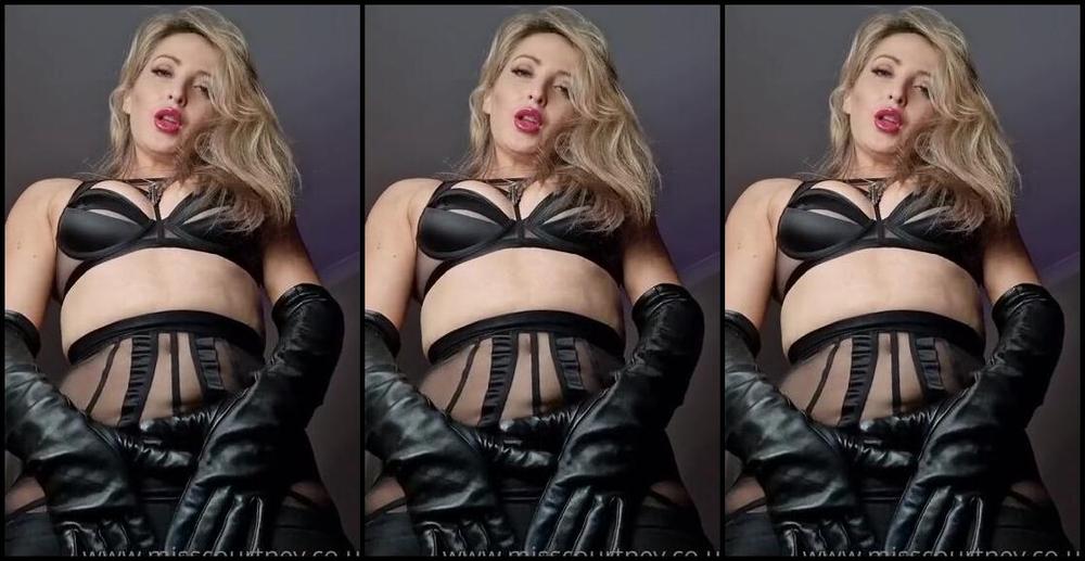 Misscourtneym Onlyfans My Leather Gloves Will Leave Your Cock Drippingp