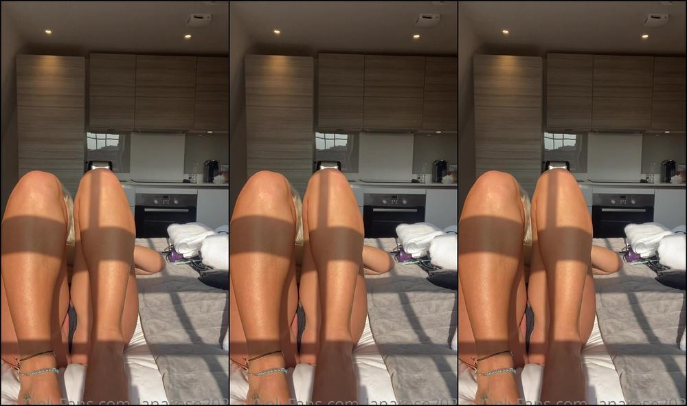 Lanarose Here S A Naughty Little Squirt Treat For You