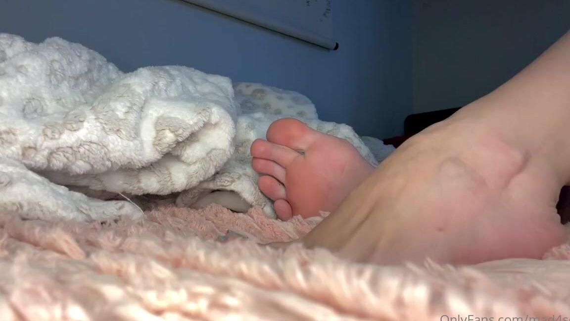 Goddess Mads Nicknamed Mad4Soles Onlyfans You Should Be On Your Knees Tongue Out Worshipping These Perfect Feet Get