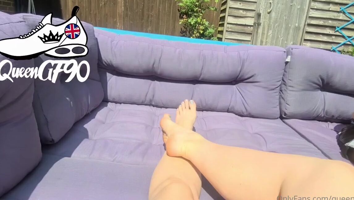 The Foot Queen Of England Aka Queengf90Premium Onlyfans Sunbathing Is Lifting My Mood Drastically