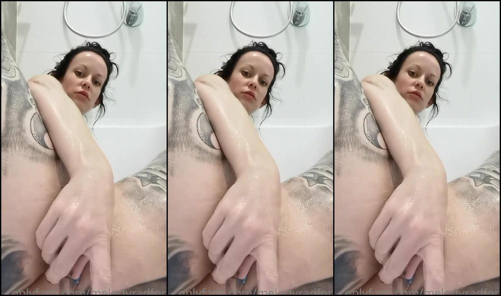 Melodyradford Fucking My Ass With A Glass Anal Toy Then Finger Fucking My Ass Hard I Want Cum In My Ass