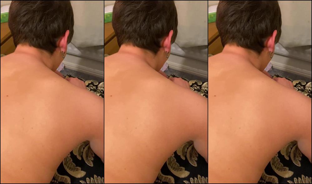 Hannahbrooks Fucking Love Both Holes Being Fucked Click The Button If You Want To