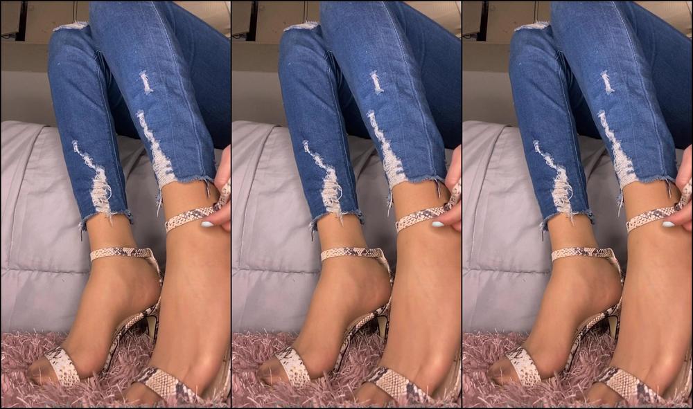 Hanna Hcri For The Heels Nylons Lovers