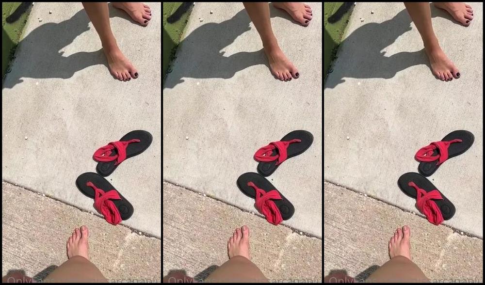 Missarcanaplus Nicknamed Missarcanaplus Onlyfans 47 52 Lol See The First Video Here I Was Creeping Up Dollythebabe S Skirt How Cute Are Her Gr 3 Zps