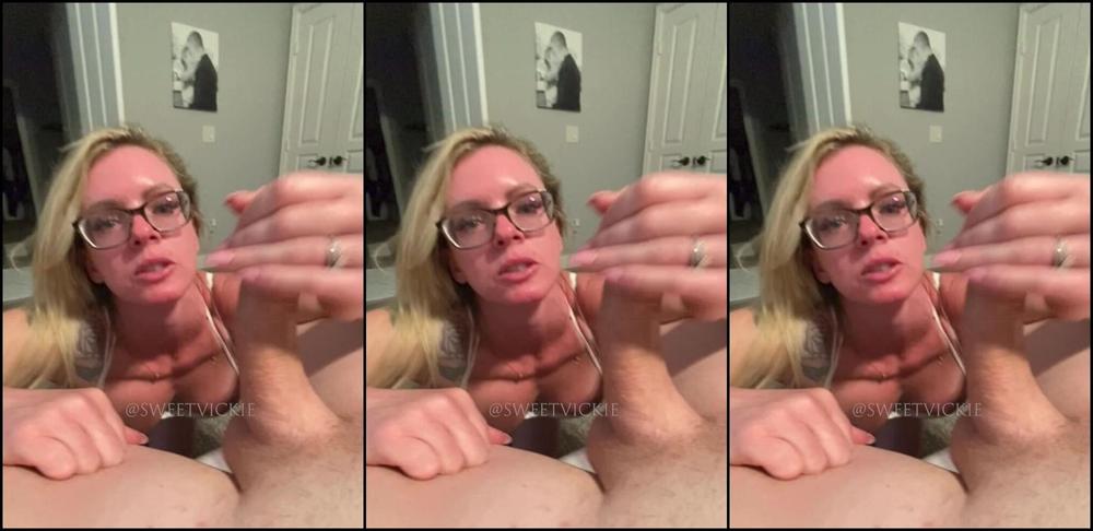 Blow Jobs, Cumshots, Facials, MILF, POV Blowjob sweetvickie cum on my face ManyVids