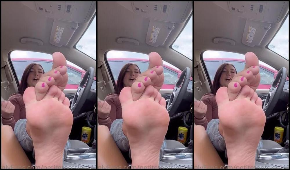 Petite Feet Penelope Aka Penelopestootsies739 Onlyfans Car Joi
