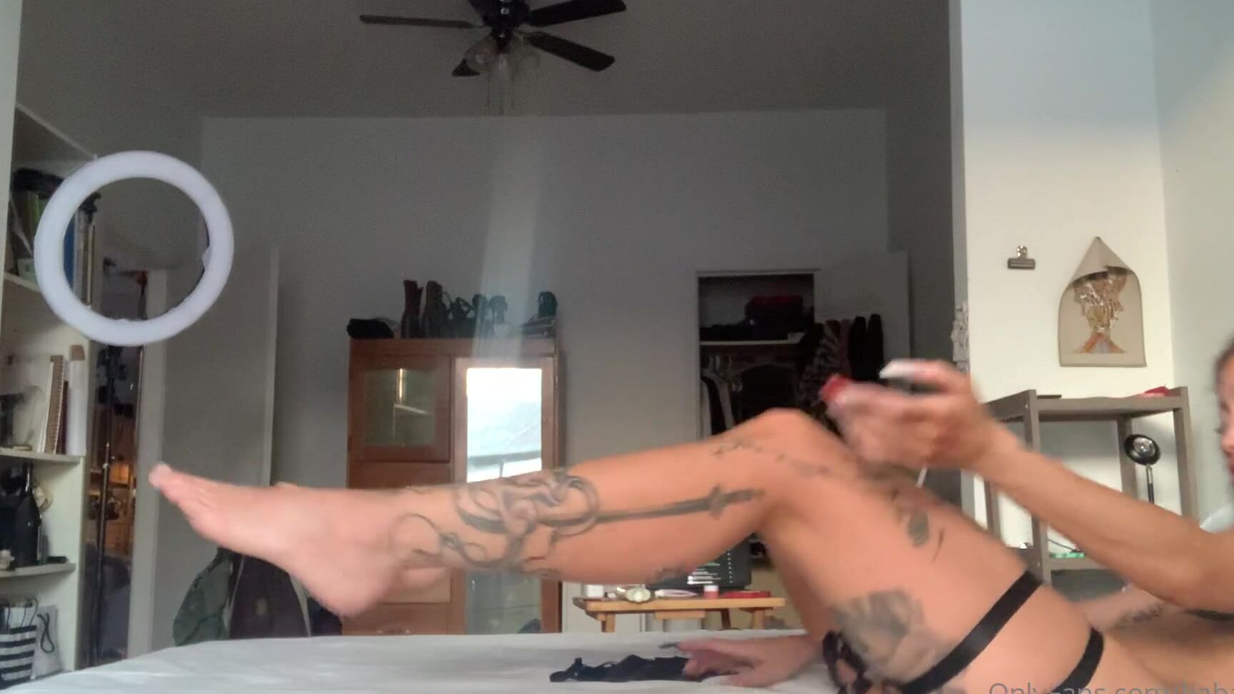 Habadomina Enjoy This Minute Goddess Worship Suicide Girl Photoshoot