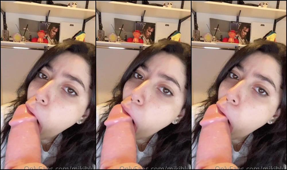 Mikiblue Hehe It S So Big Owo I Forgot To Turn The Filter That Kind Of Distorts Your Face Off So