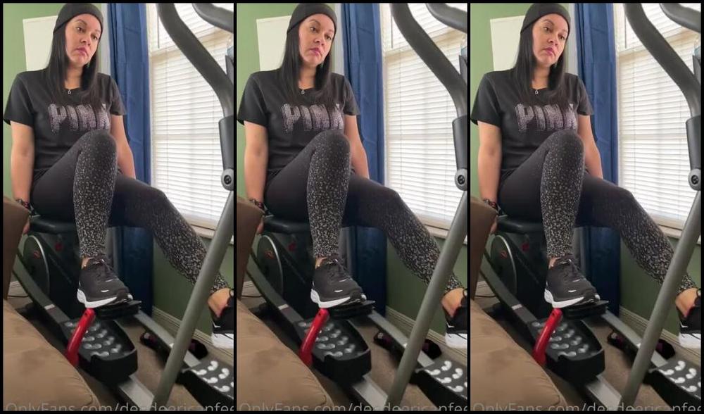 Deedeericanfeet Onlyfans As Requested Smell My Sweaty Soles Hehe