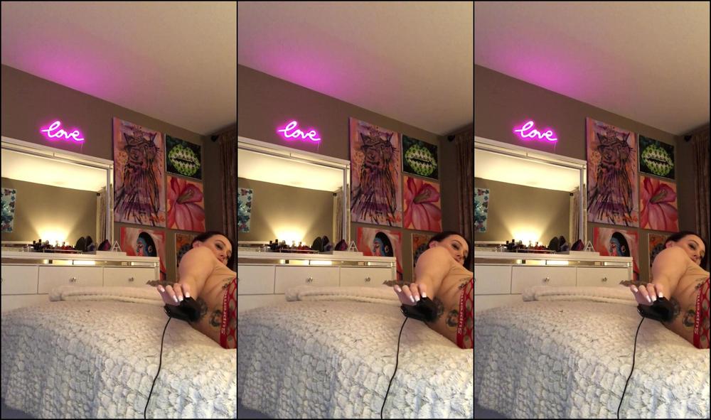 moneybirdette-19-04-2020-246101172-cam-soda-red-supreme-