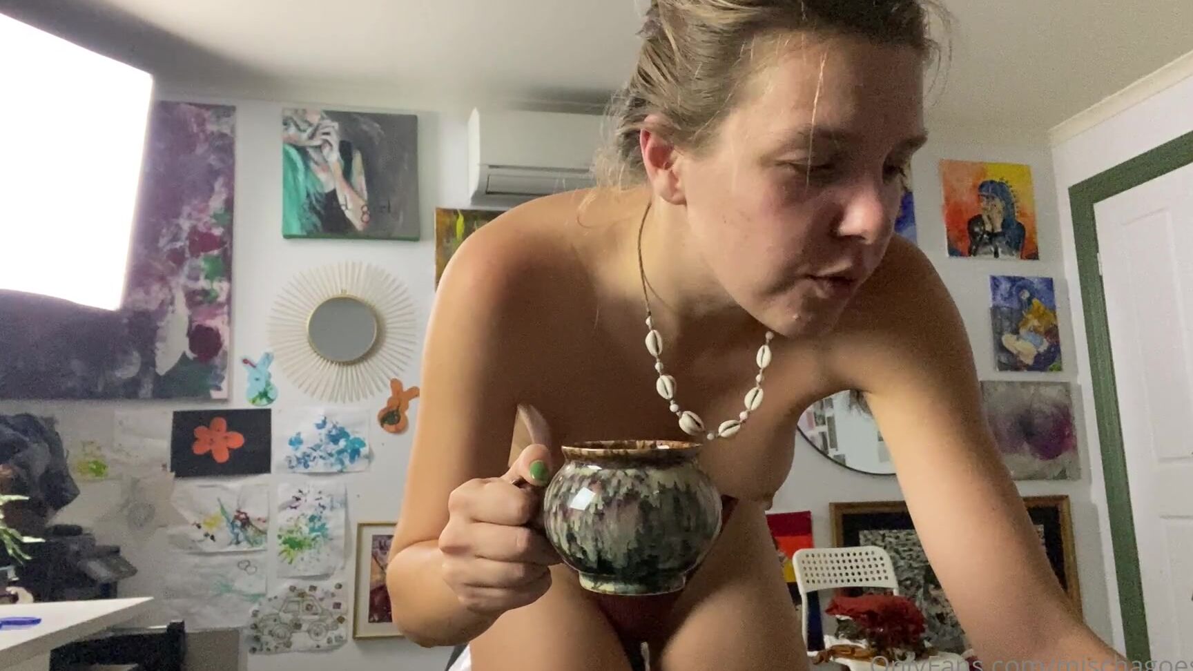 Mischagoeswild I Pack Dance To Three Songs From A Random Indie S Playlist On Youtube Very Girlfrie