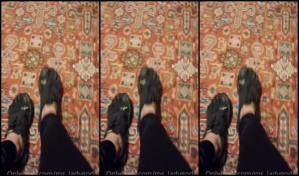 Lady Godiva Nicknamed Ms Ladygodiva Onlyfans Smelly Sweaty Barefoot Trainers Really Hold The Scent Of My Feet I Slowly Peel Them Off Xuh