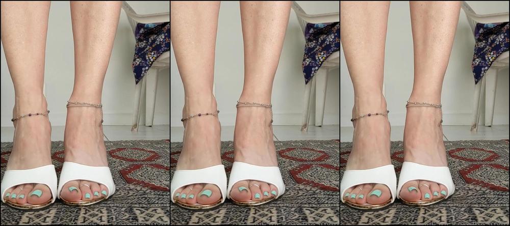 Beauxfeet Do You Like These Mules