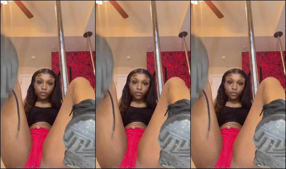 Biggrippers Stinky Feet Shoe Sock Removal