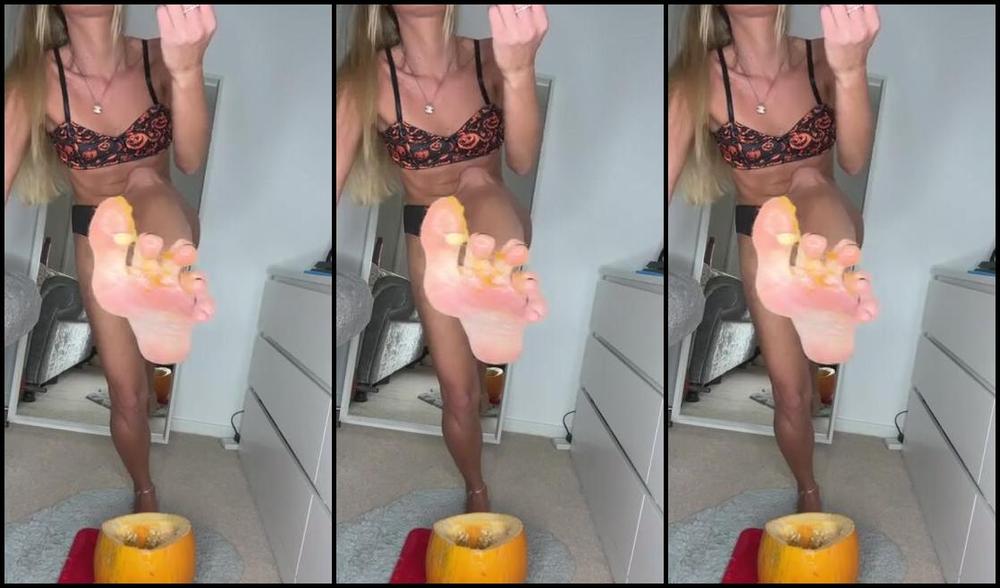 Lorraine Edwards Aka Lorraineedwards91 Onlyfans Pumpkin Fun