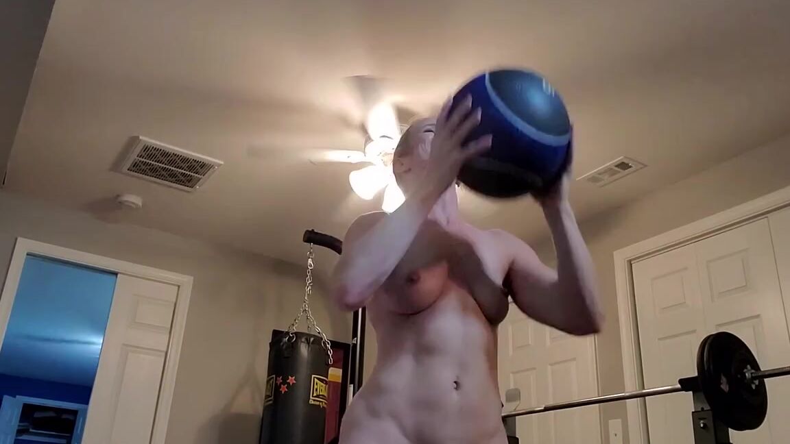 Claire Irons Nicknamed Claireirons Onlyfans Playing With My Big Ball