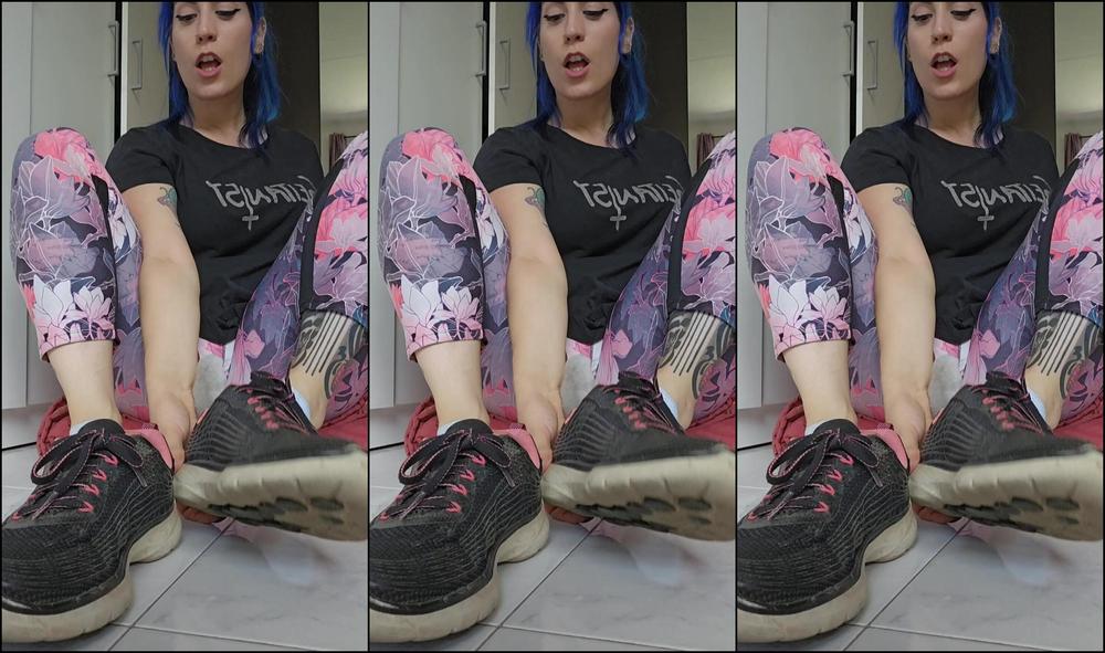 Neralunaeclipse 3387810626 02 16 2025 I Know I Promised A Set In My New Red Lingerie Yesterday However I Woke Up