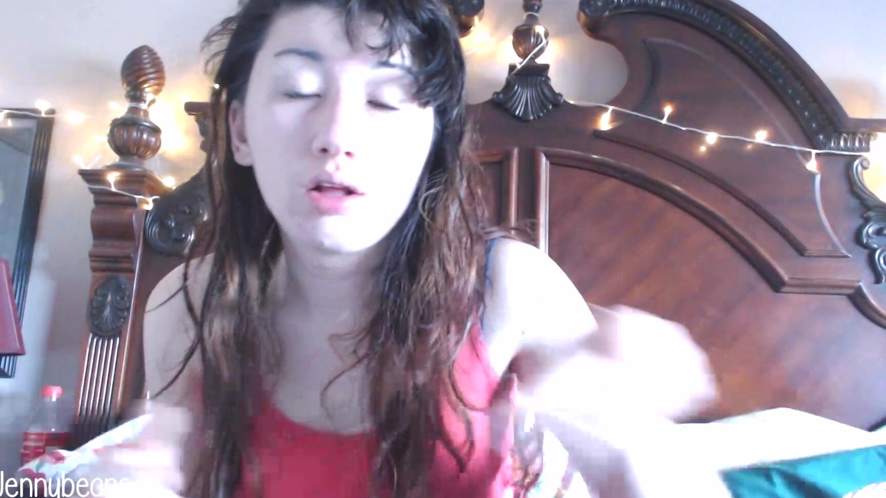 Josiebeans Josie Puts Her Face On