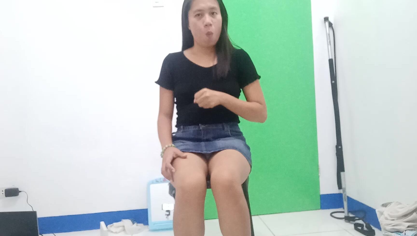 Cummybaby Upskirt Video