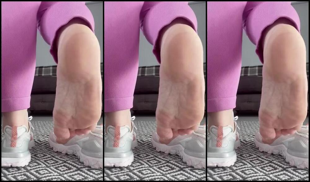 Aqua Ldn Onlyfans Into Dirty Feet No Socks In Gym Trainers Chunky Ass Dry Morning Soles This One S For You I Was Pu