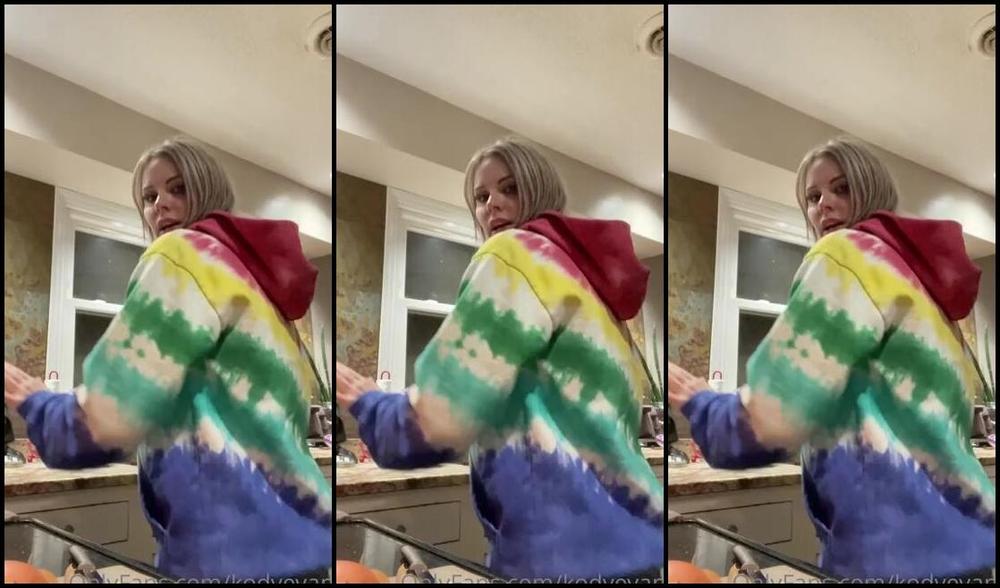 Kodyevans Onlyfans A Little Goofy Side And Who Doesn T Love 80 S Music