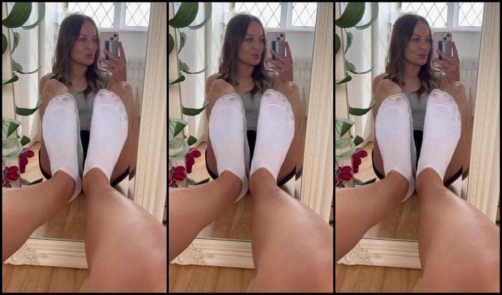 Miss Emma Rose Nicknamed Emmaemmarose Onlyfans That Was A Warm Day My Socks Where That Damp I Could Of Rang Out P