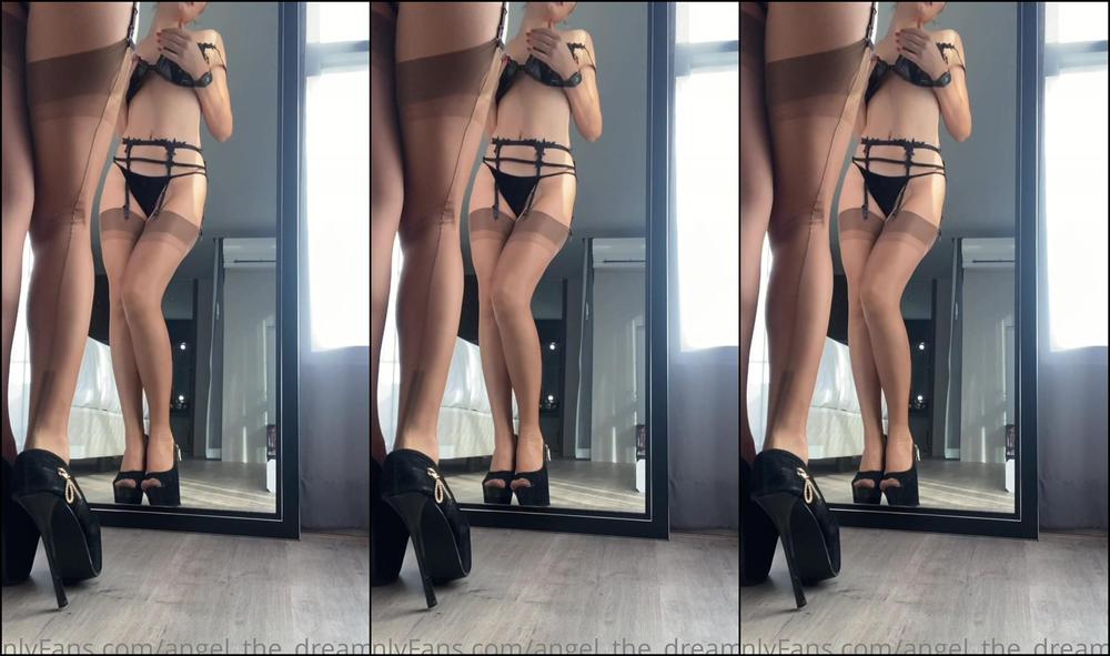 angel-the-dreamgirl-23-07-2020-579221938-i-dance-striptease-to-music.-just-a-good-mood-sassy-makeup-sexy-clothes-and-a-beautiful-